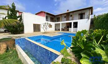 Imagem: Chácara com 4 Quartos e 6 banheiros à