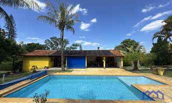 Imagem: Chácara com 3 Quartos e 2 banheiros à