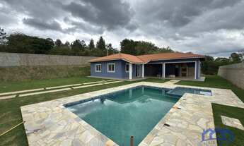 Imagem: Chácara com 3 Quartos e 2 banheiros à