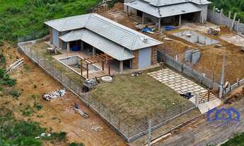 Imagem: Chácara com 3 Quartos e 2 banheiros à