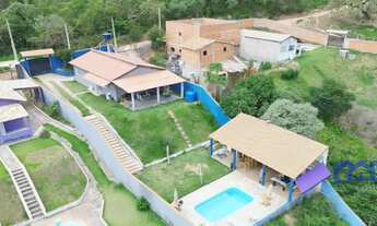 Imagem: Chácara com 3 Quartos e 3 banheiros à