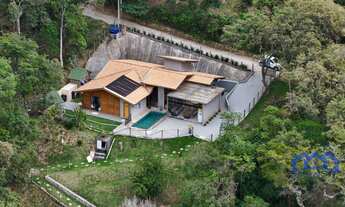 Imagem: Chácara com 6 Quartos e 3 banheiros à