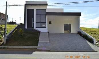 Imagem: Casa Térrea à Venda com 3 Dormitórios