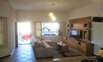 Imagem 6: Casa térrea,com 03 quartos,01 suíte com closet,sala 02 ambientes,cozinha planejada,lavande