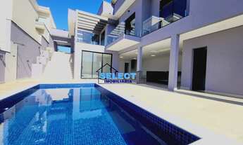 Imagem: Casa de Condomínio com 3 Quartos e 4 banheiros