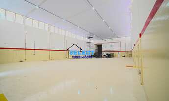 Imagem: Galpão industrial com 1080 m² e pé direito