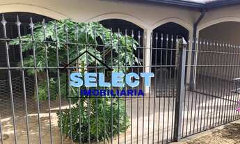 Imagem 2: 3 dormitórios, 2 banheiro, 2 vagas na garagem, 217M² de Área Construída, 217M² de Área Tot