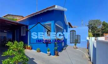 Imagem 5: Casa à Venda em Valinhos-SP: Residência no Jardim Pinheiros com 3 Quartos, 2 Salas e 5 Vag