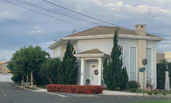 Imagem 3: Oportunidade única: Casa em condomínio de luxo com 4 quartos e 4 suítes no Parque Brasil 5