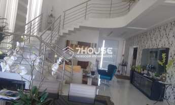 Imagem: Casa de luxo à venda em condomínio exclusivo