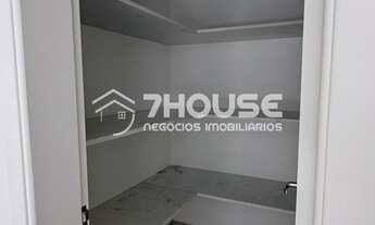 Imagem 6: Impecável residência de 3 suítes e muito mais, localizada no bairro de destaque em , com 2