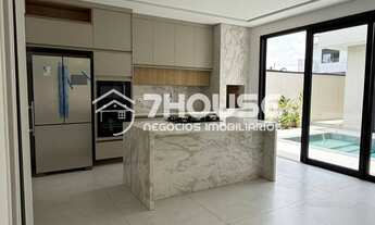 Imagem 3: Impecável residência de 3 suítes e muito mais, localizada no bairro de destaque em , com 2