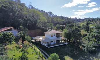 Imagem: 3 dormitórios, 2 suíte, 4 vagas na garagem