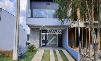 Imagem 2: Casa em Condomínio à venda em Terras de São Francisco com 206m² 3 suítes, 4 vagas