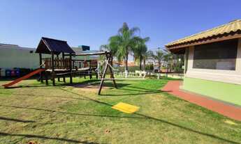 Imagem 7: Casa espaçosa e segura com 3 dormitórios, 1 suíte e piscina no Condominio Horto Florestal