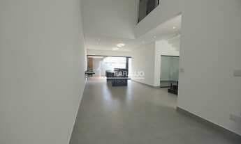 Imagem 7: Casa em Condomínio à venda em Terras de São Francisco com 220m² 3 suítes, 4 vagas