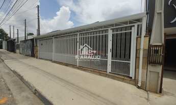 Imagem 3: Casa térrea com edícula e 3 dormitórios em Sorocaba, ideal para residência ou comércio