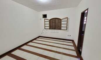 Imagem 2: CASA COM 3 DORMITÓRIOS, 200 M² - VENDA POR R$ 700.000,00 OU ALUGUEL POR R$ 2.300,00/MÊS