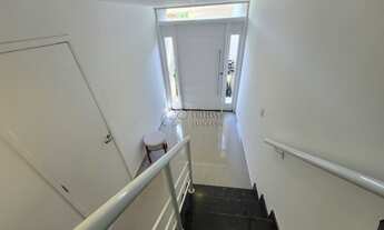 Imagem 3: Linda casa triplex a venda no São Marcos com 3 quartos, suíte e quintal!