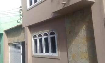 Imagem: CASA À VENDA NO CENTRO DA CIDADE, MACAÉ/RJ