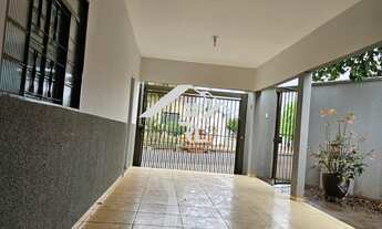 Imagem: Casa à venda no Parque Laranjeiras