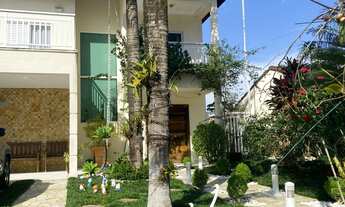 Imagem: Luxuosa Casa de Condomínio à Venda em