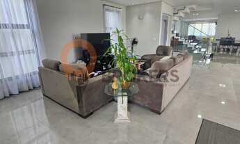 Imagem 4: Casa de luxo no Condomínio Aruã: 5 quartos, 5 suítes, 3 salas, 6 banheiros, 5 vagas, 550m²