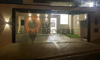 Imagem: CASA TERREA COM ARQUITETURA MODERNA E IMPONENTE