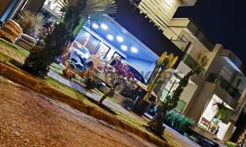 Imagem 2: Luxuosa Casa de 4 Quartos à Venda em Condomínio Arua Brisas, Mogi das Cruzes-SP 3 Suítes