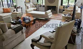 Imagem 7: Casa em Condomínio de Alto Padrão em Mogi das Cruzes - 3 Suítes, 2 Salas e 3 Vagas de Gara