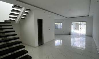 Imagem 3: Excelente casa com 3/4 sendo 1 suíte com closet e varanda em Itapuã