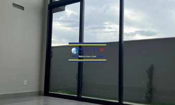 Imagem 2: CASA TÉRREA vende 344M COND. QUINTA DOS VENTOS, 3 SUÍTES, 4 VAGAS, RICA EM ARMÁRIOS, ZONA