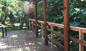 Imagem 7: Viva em um paraíso: casa mobiliada com córrego e árvores frutíferas em Garopaba-SC