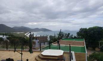 Imagem 5: Imperdível Casa à Venda em Garopaba-SC, Bairro Morrinhos: 4 Quartos, 4 Suítes, 2 Salas, 5