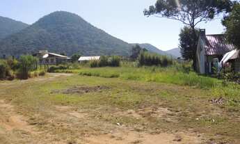 Imagem 5: Terreno à venda em Garopaba-SC, bairro Areias de Macacu com 422m² de área. Invista agora!