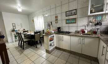 Imagem 3: Venha se encantar com essa linda casa à venda no bairro Ibiraquera em Imbituba-SC