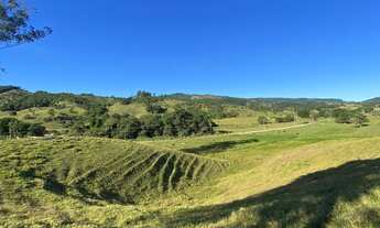 Imagem 5: Sítio em Imaruí-SC: 71.313m² com Casa, Nascentes e Potencial Turístico! Financiável!