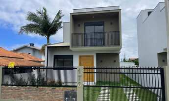 Imagem: Casa dos Sonhos com 3 Dormitórios em Garopaba-SC