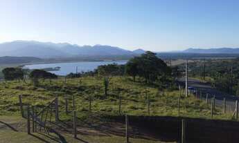 Imagem: Terreno de 6.849,71 m² com Vista para Lagoa