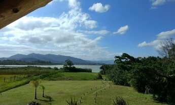 Imagem 2: Casa Espaçosa com Vista para Lagoa em Ibiraquera, Imbituba-SC
