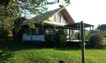 Imagem: Casa Espaçosa com Vista para Lagoa em Ibiraquera