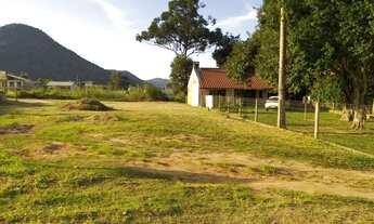 Imagem: Terreno à venda em Garopaba-SC, bairro