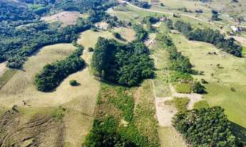 Imagem 4: Sítio em Imaruí-SC: 71.313m² com Casa, Nascentes e Potencial Turístico! Financiável!