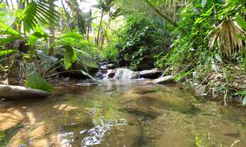 Imagem 3: Casa com Vista Panorâmica e Cachoeira à Venda na Encantada em Garopaba-SC