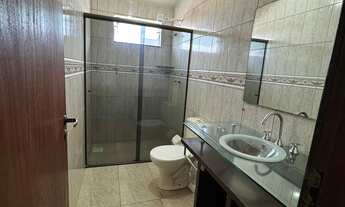 Imagem 5: Imóvel Residencial e Comercial dos Sonhos em Garopaba-SC: Oportunidade Imperdível!