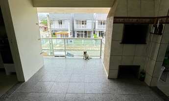 Imagem 2: Imóvel Residencial e Comercial dos Sonhos em Garopaba-SC: Oportunidade Imperdível!