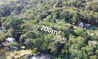 Imagem 2: Terreno à venda no Siriú, Garopaba (SC), com 700m², leve declive e vista para o mar. A ape