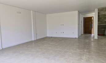 Imagem 6: Imperdível casa à venda em Garopaba-SC, bairro Ferraz: 3 quartos, 2 suítes, 3 salas, 3 ban