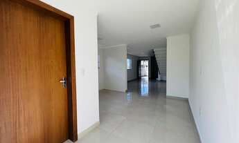 Imagem 5: Casa Geminada à Venda em Araçatuba, Imbituba/SC - 2 Quartos, 2 Suítes, 1 Sala, 3 Banheiros