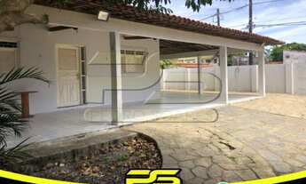 Imagem: CASA COM 4 DORMITÓRIOS À VENDA POR R$